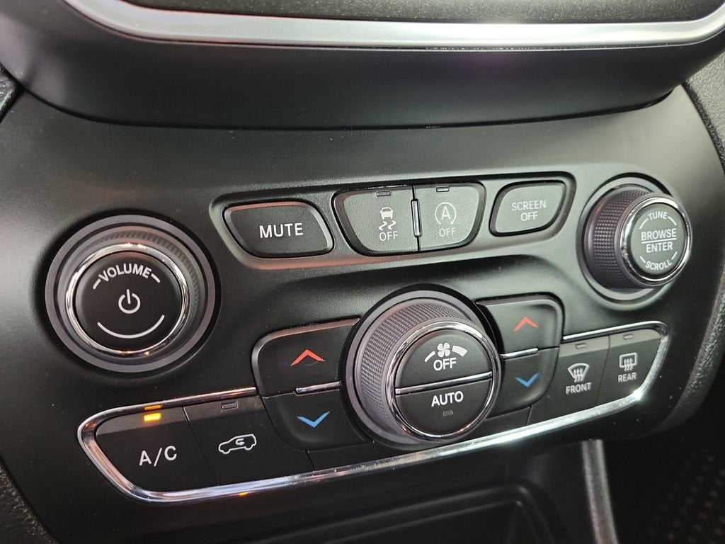 2022 Jeep Cherokee Trailhawk