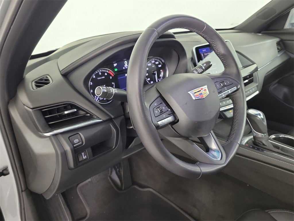 2023 Cadillac CT4 Luxury