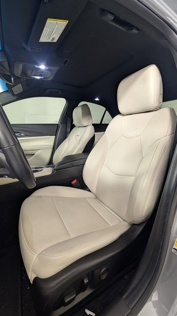 2023 Cadillac CT4 Premium Luxury