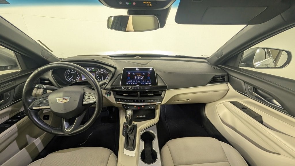 2023 Cadillac CT4 Premium Luxury