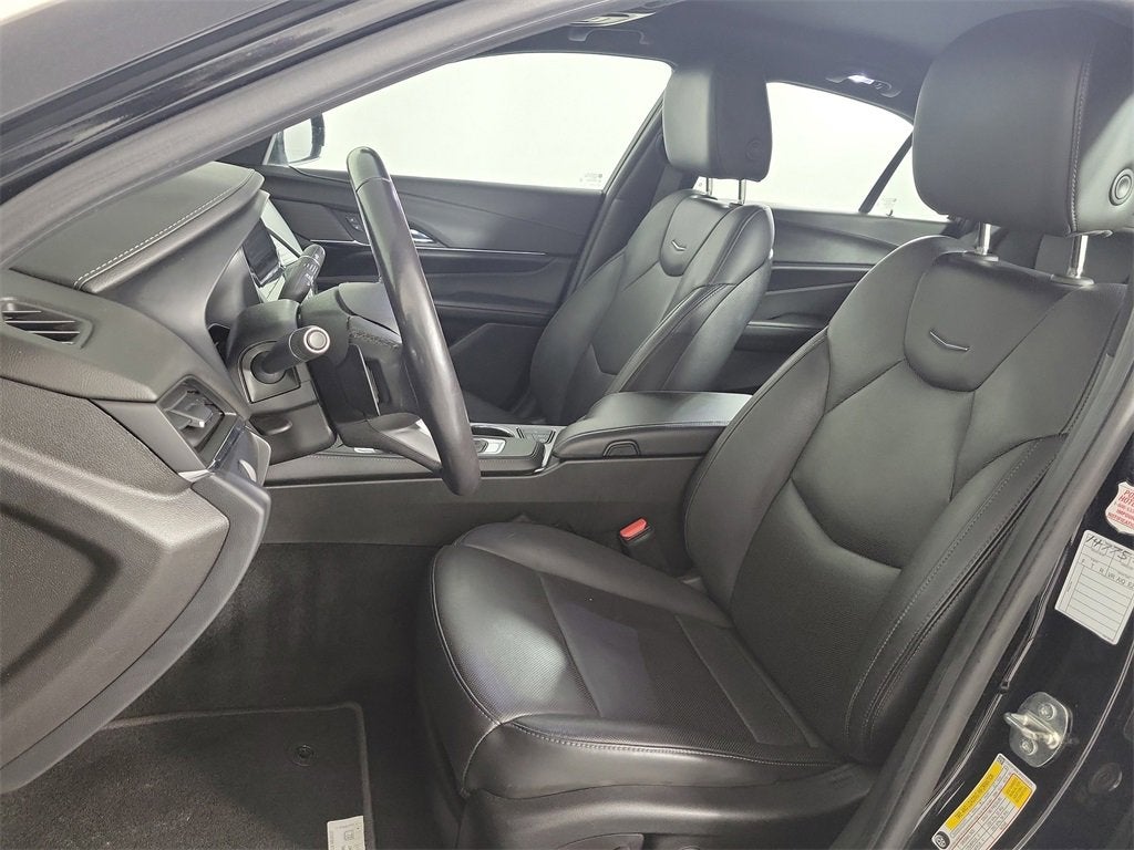 2023 Cadillac CT4 Premium Luxury