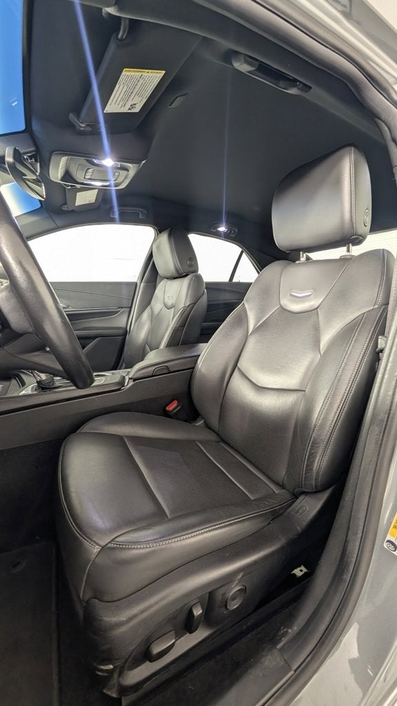 2023 Cadillac CT4 Premium Luxury