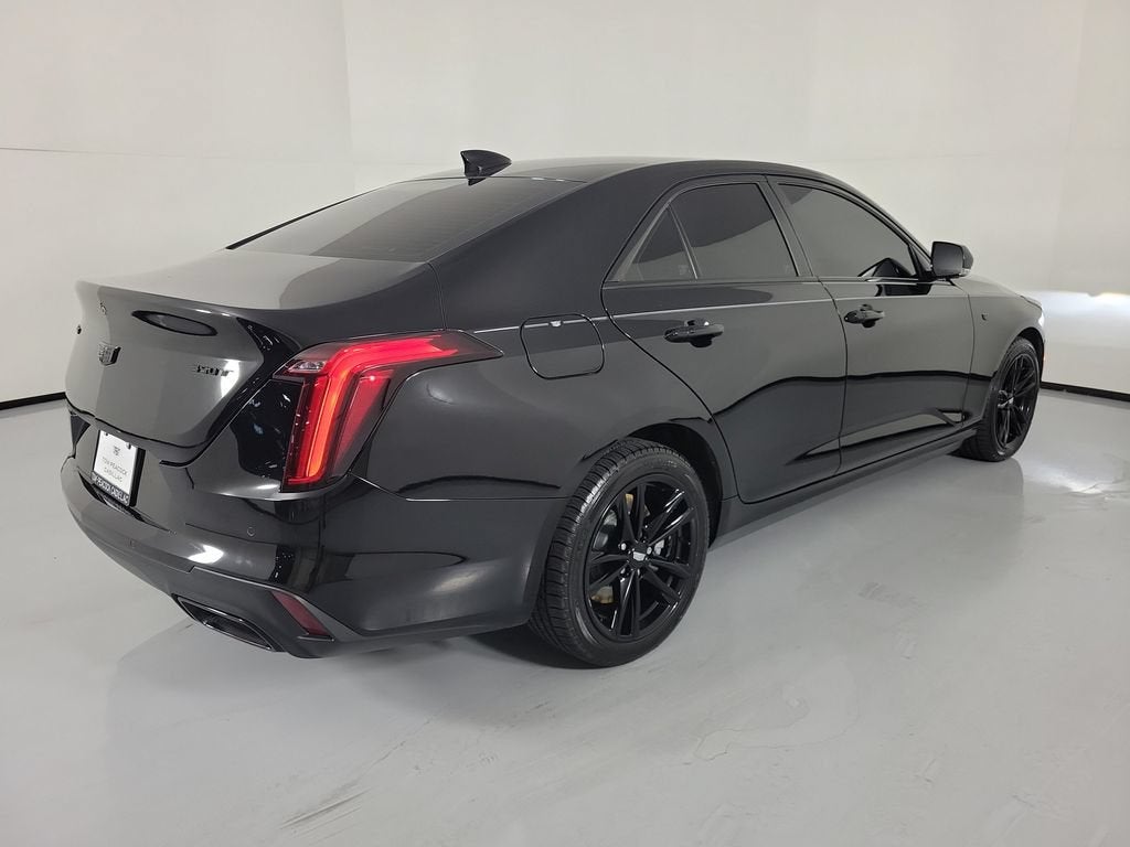 2023 Cadillac CT4 Luxury