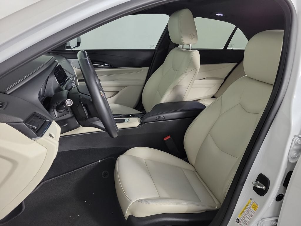 2024 Cadillac CT4 Luxury