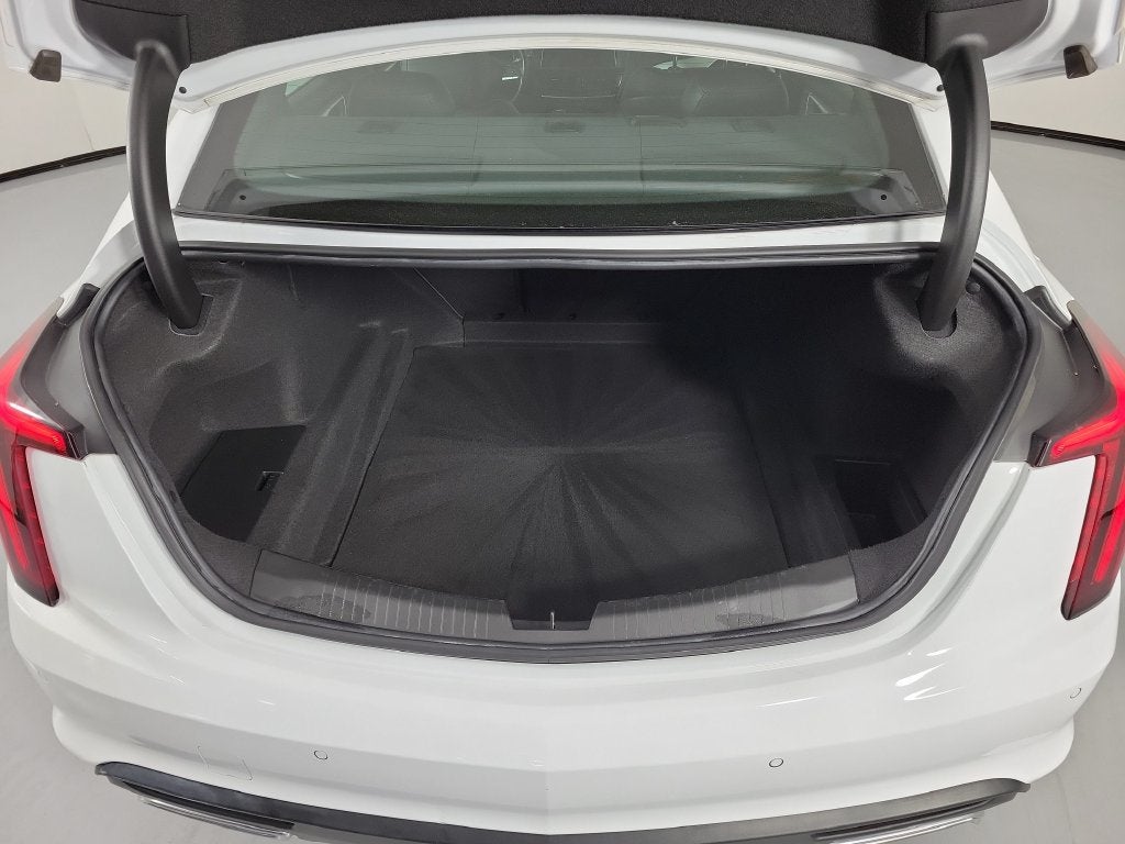 2024 Cadillac CT5 Luxury