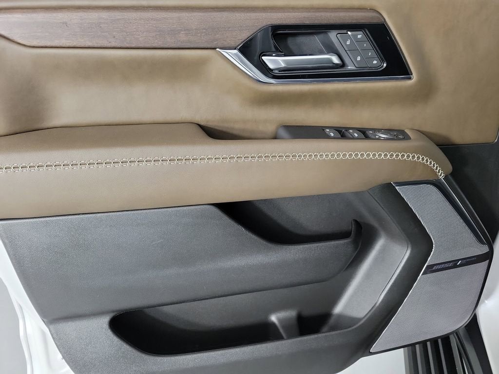 2025 GMC Yukon Denali Ultimate