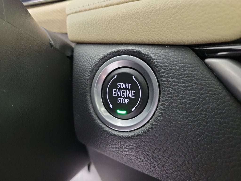 2024 Cadillac XT4 Luxury