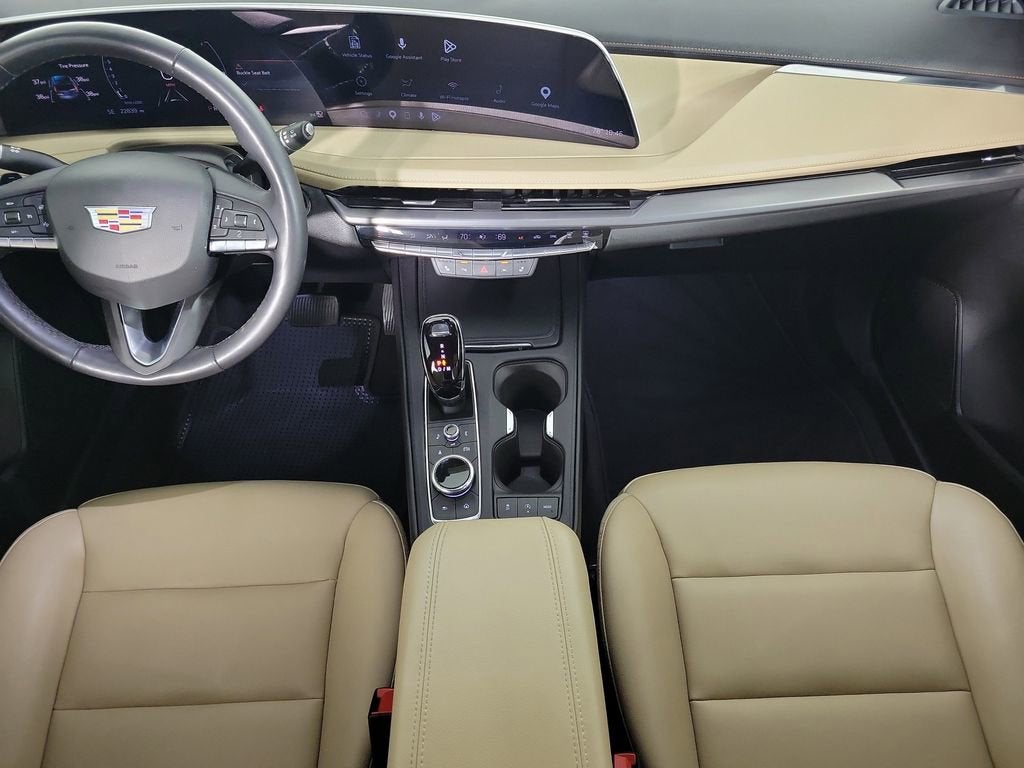 2024 Cadillac XT4 Luxury