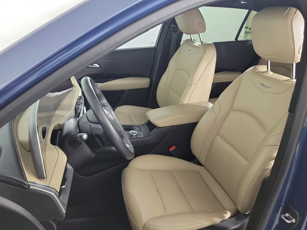 2024 Cadillac XT4 Luxury