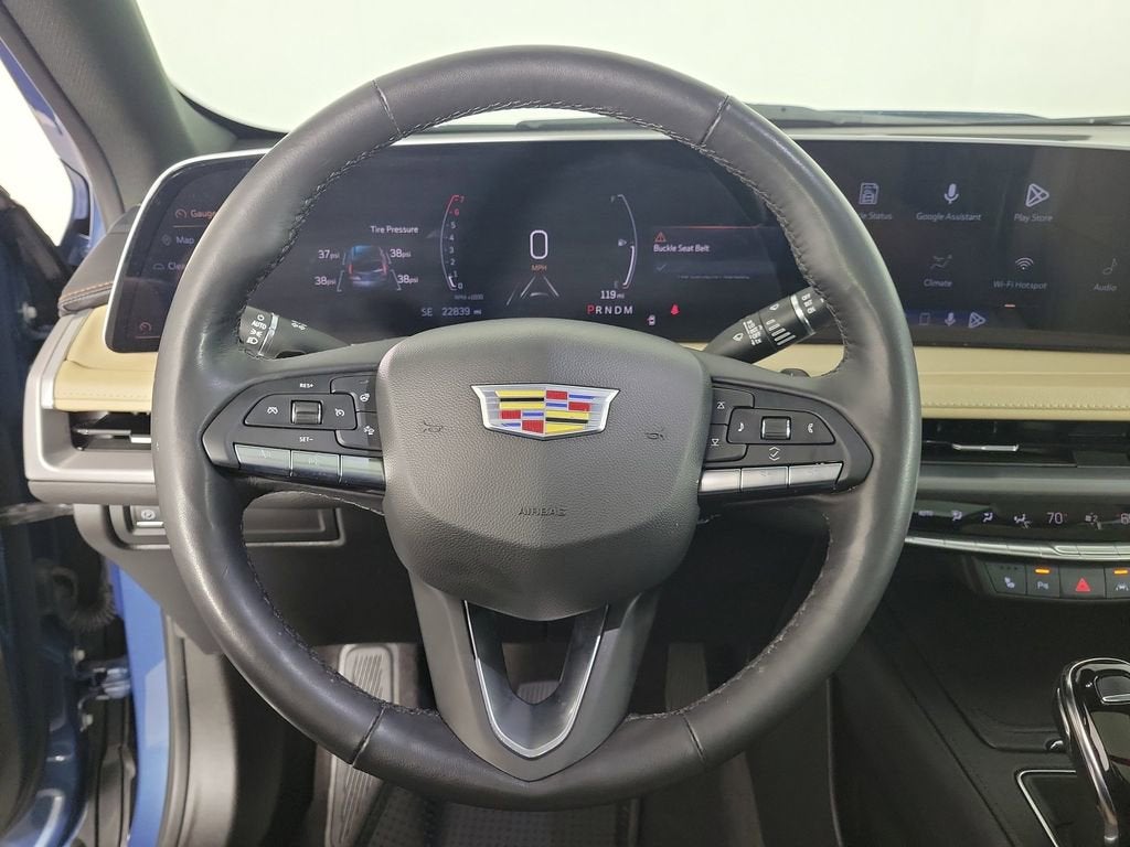 2024 Cadillac XT4 Luxury