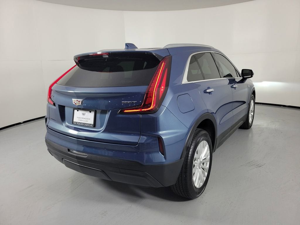 2024 Cadillac XT4 Luxury