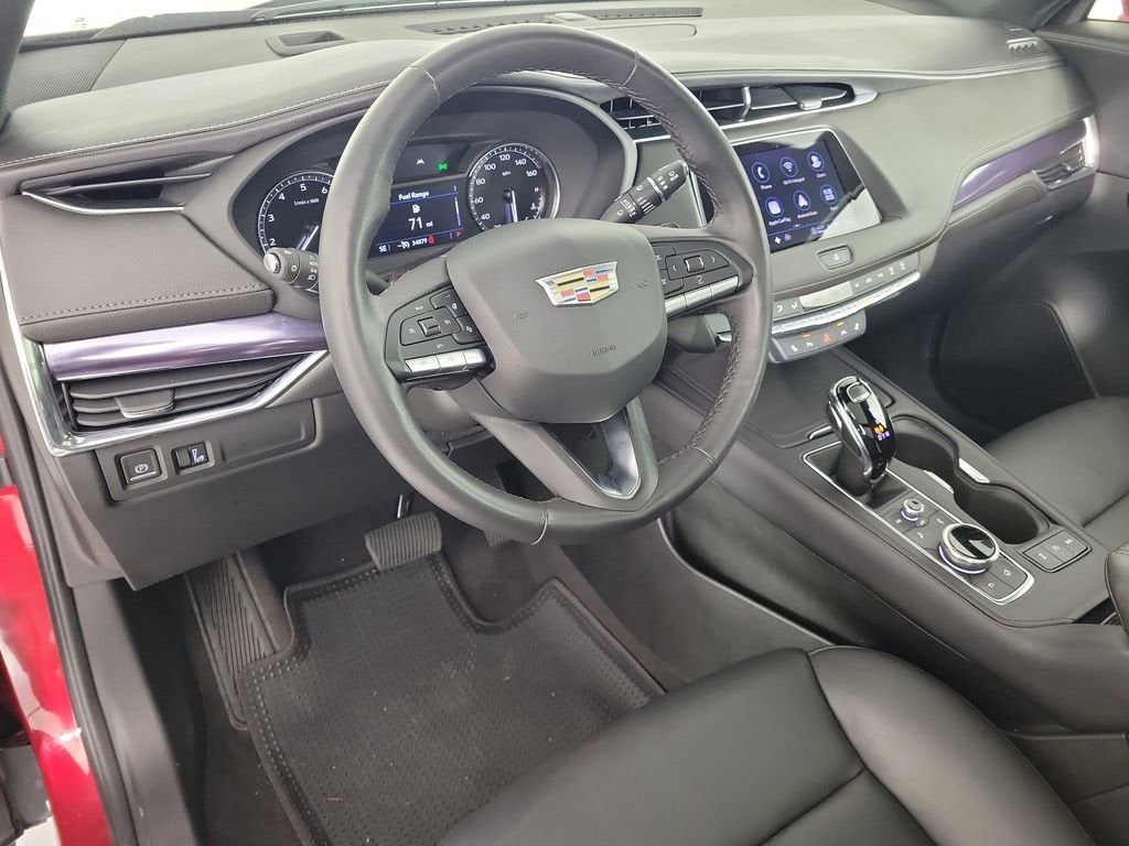 2023 Cadillac XT4 Luxury