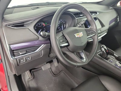 2023 Cadillac XT4 Luxury