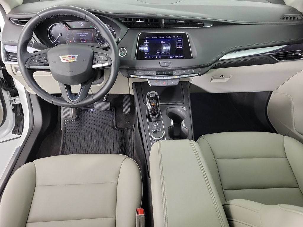 2023 Cadillac XT4 Luxury