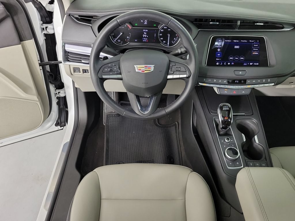 2023 Cadillac XT4 Luxury