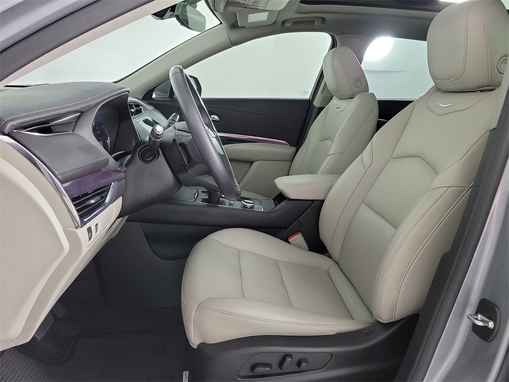 2023 Cadillac XT4 Luxury