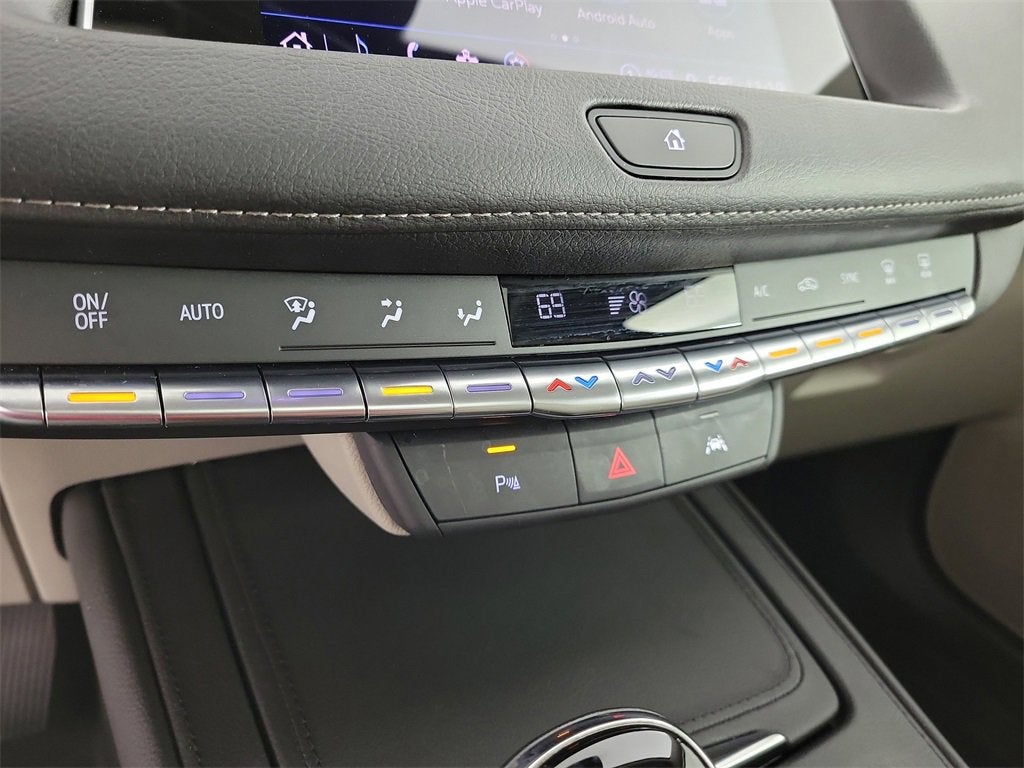 2023 Cadillac XT4 Luxury