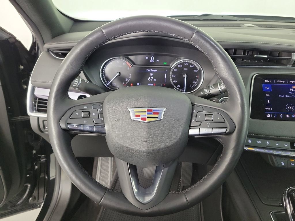 2023 Cadillac XT4 Luxury