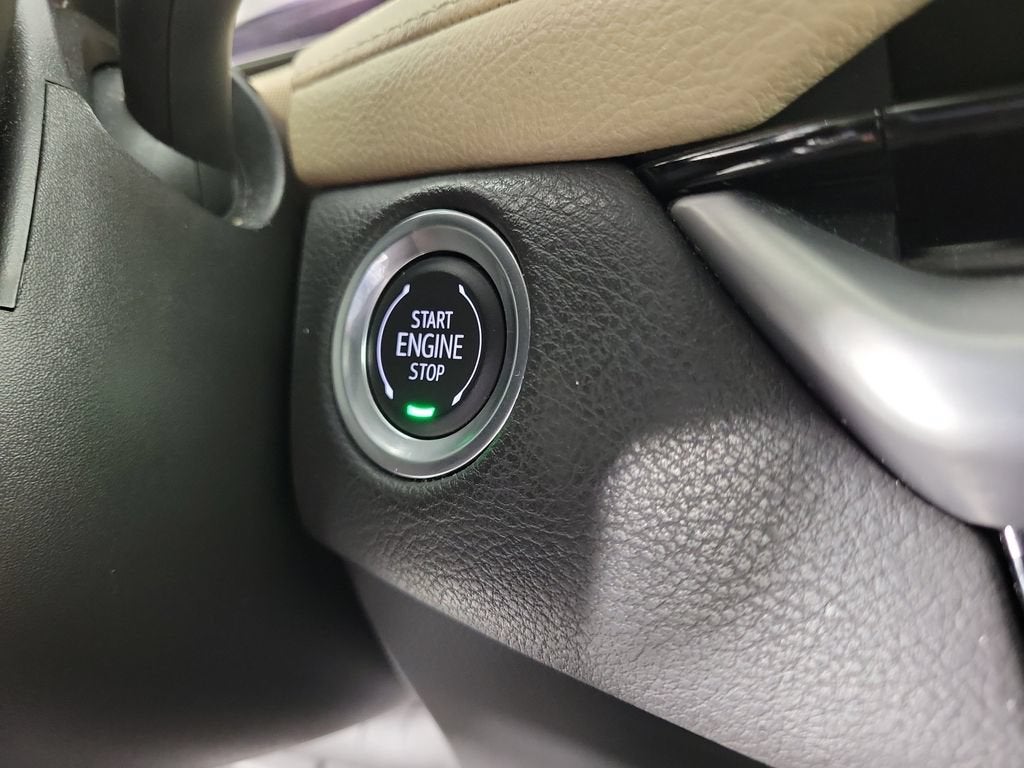 2024 Cadillac XT4 Luxury