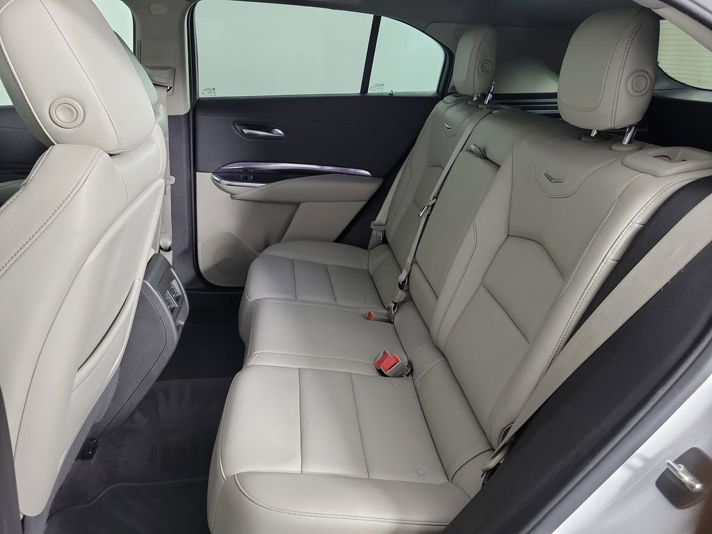 2023 Cadillac XT4 Luxury