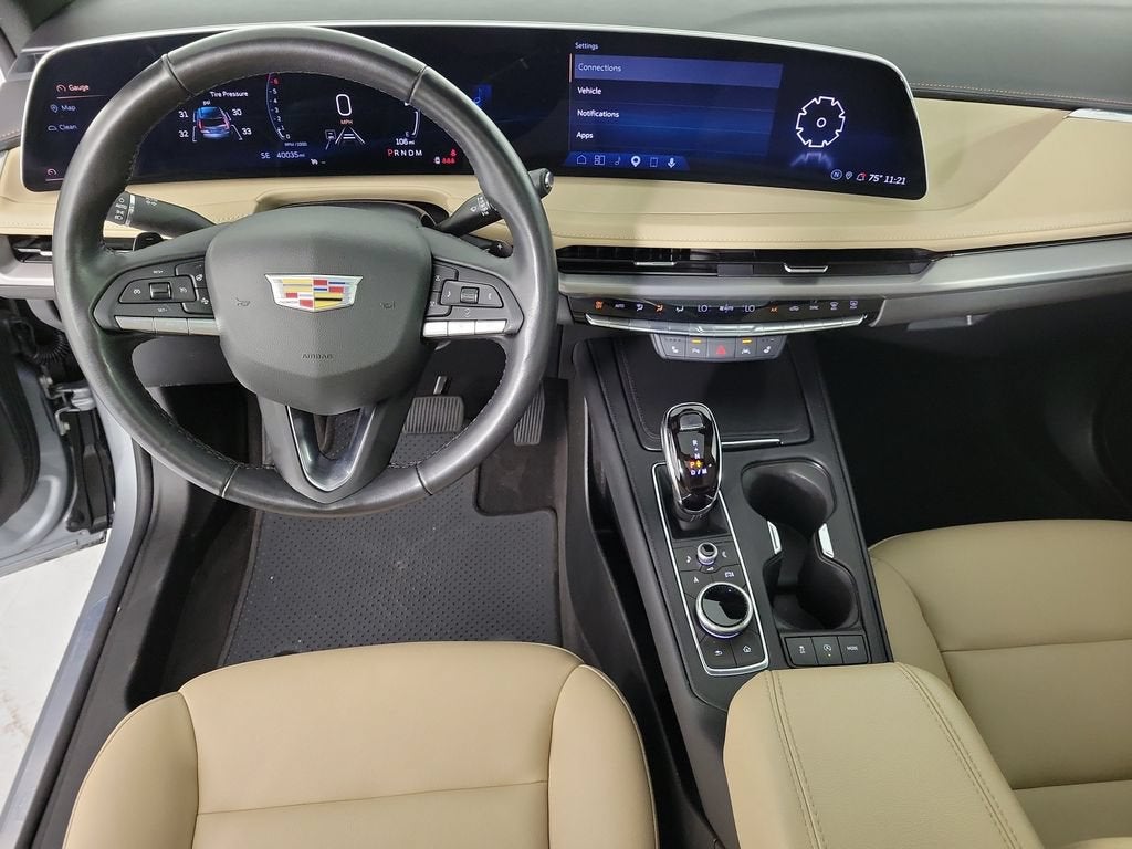 2024 Cadillac XT4 Luxury