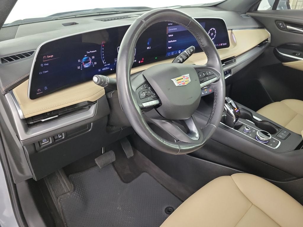 2024 Cadillac XT4 Luxury