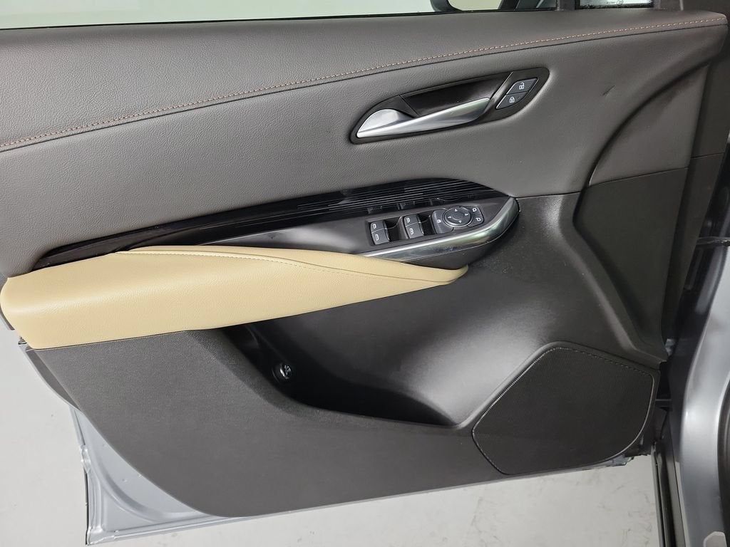 2024 Cadillac XT4 Luxury