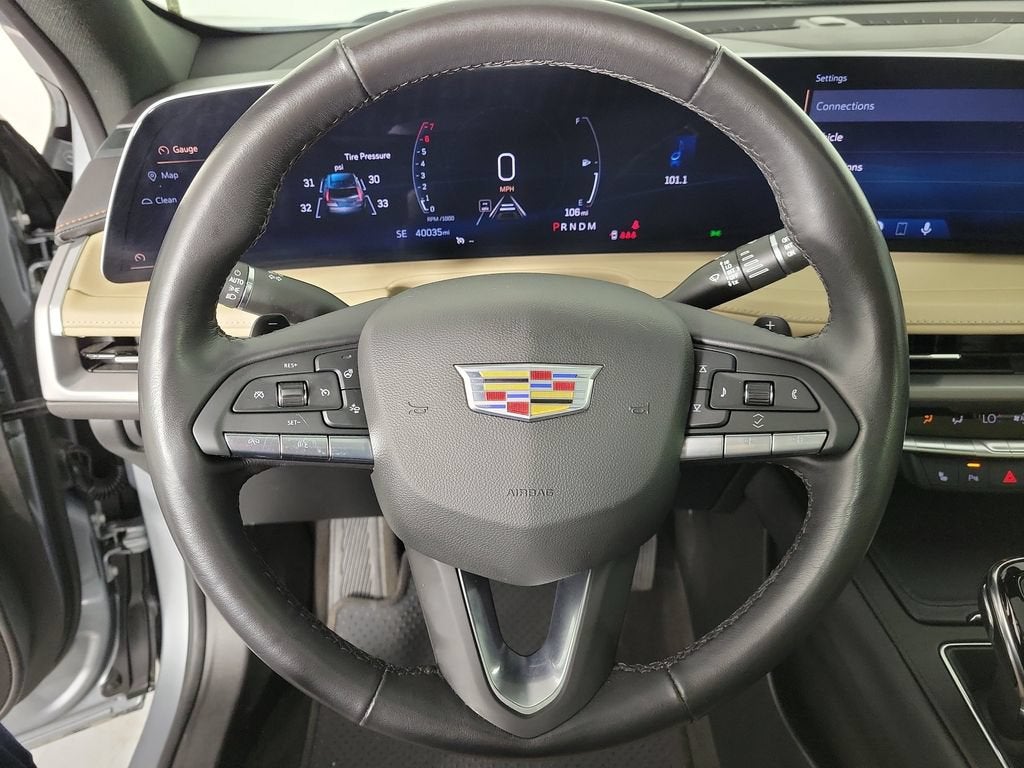 2024 Cadillac XT4 Luxury