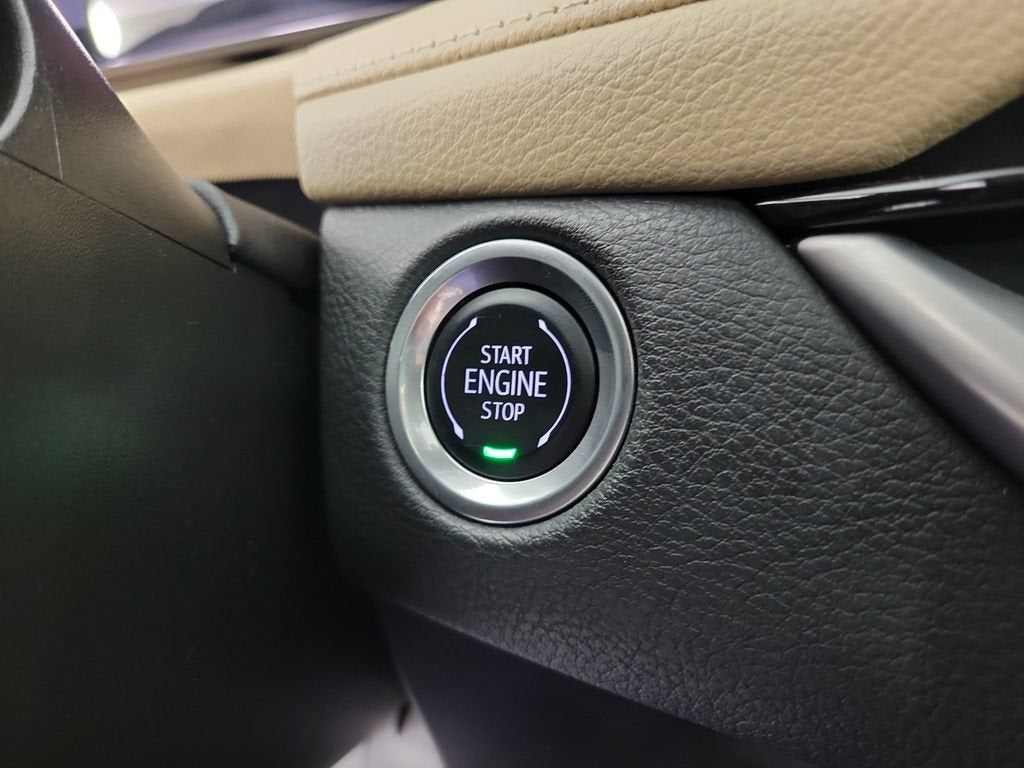 2024 Cadillac XT4 Luxury