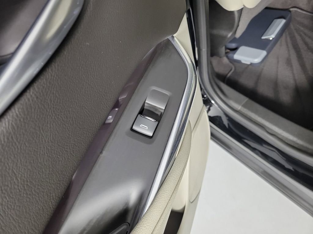 2021 Cadillac XT4 FWD Luxury