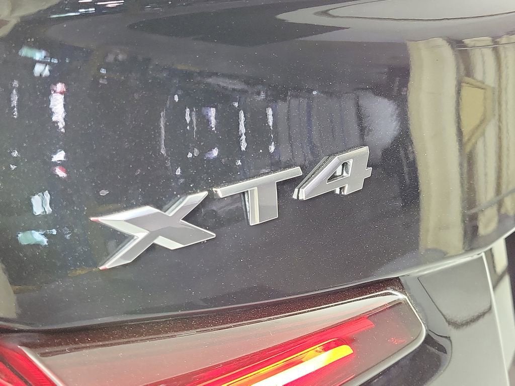 2021 Cadillac XT4 FWD Luxury