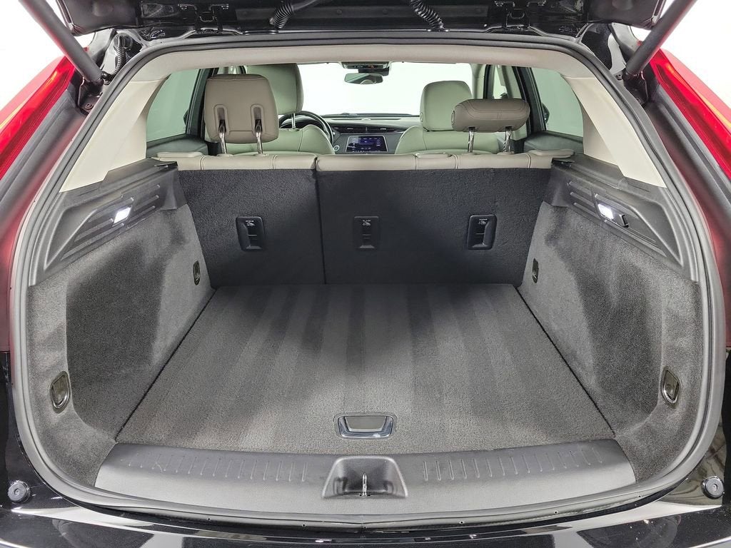 2021 Cadillac XT4 FWD Luxury
