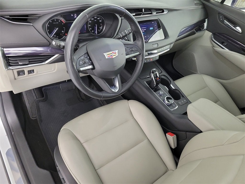 2023 Cadillac XT4 Luxury