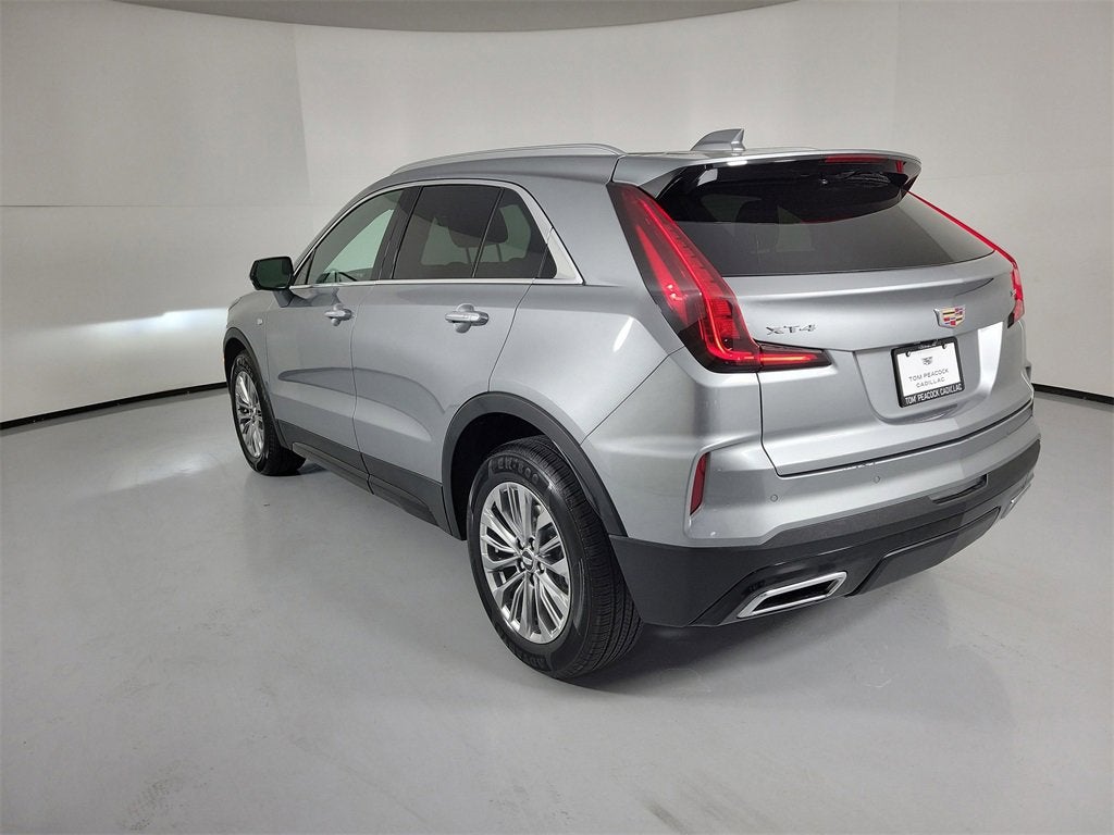 2025 Cadillac XT4 Premium Luxury