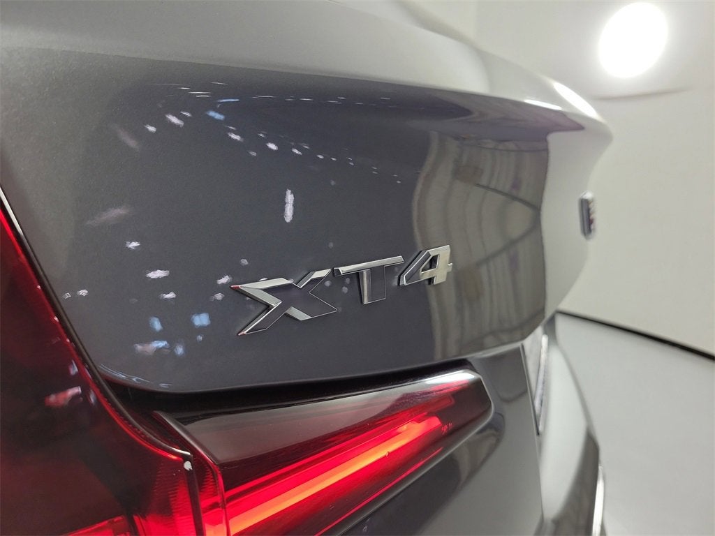 2025 Cadillac XT4 Premium Luxury