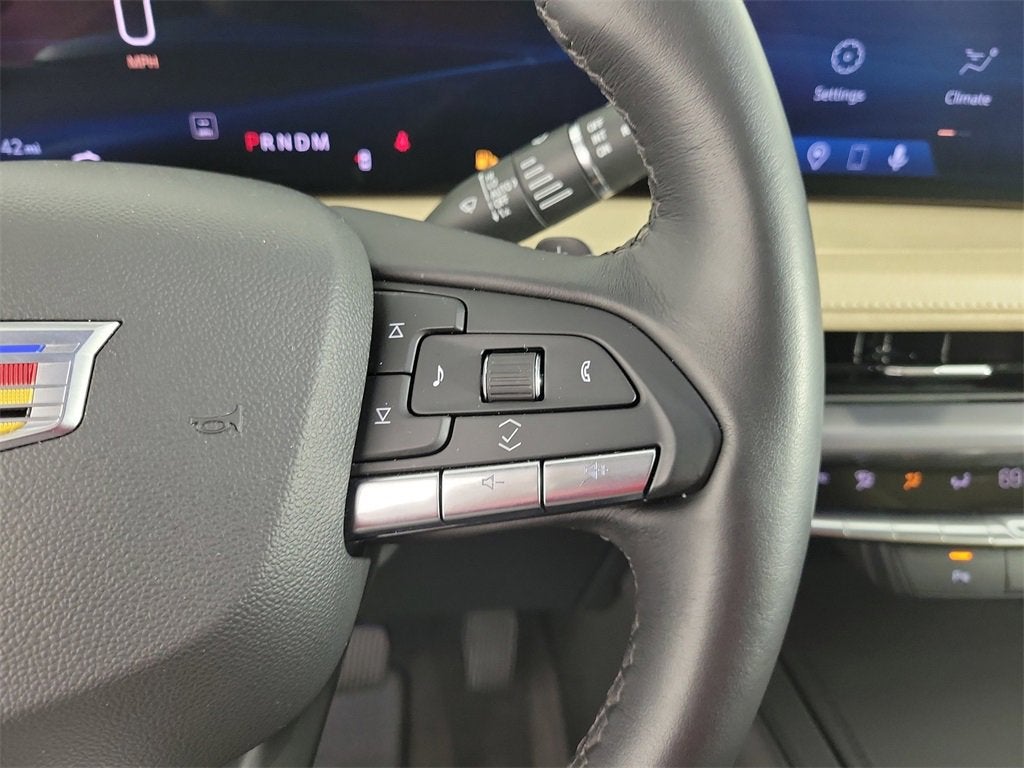 2025 Cadillac XT4 Premium Luxury