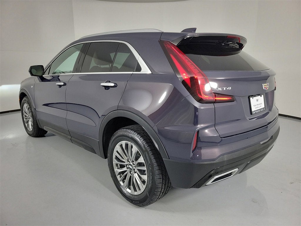 2025 Cadillac XT4 Premium Luxury