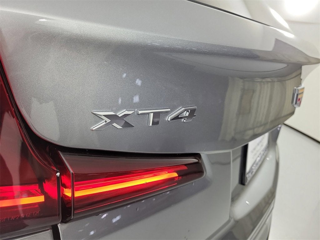 2025 Cadillac XT4 Premium Luxury
