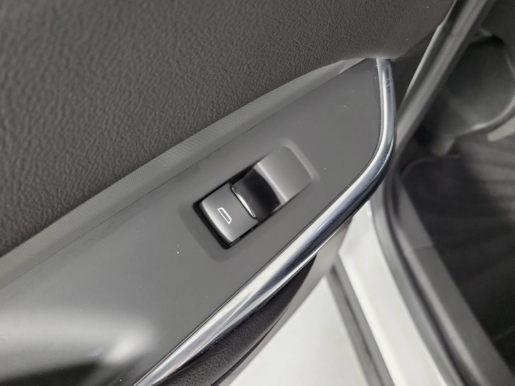 2023 Cadillac XT4 FWD Premium Luxury