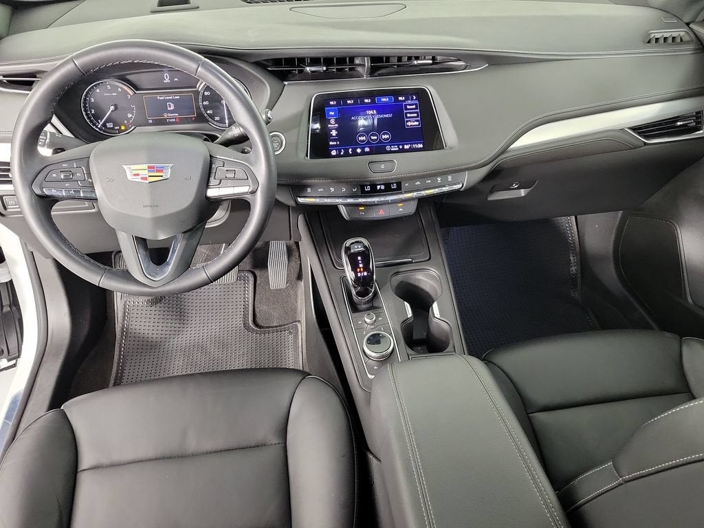 2023 Cadillac XT4 FWD Premium Luxury