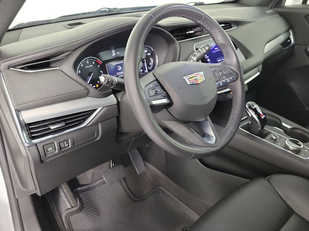 2023 Cadillac XT4 FWD Premium Luxury