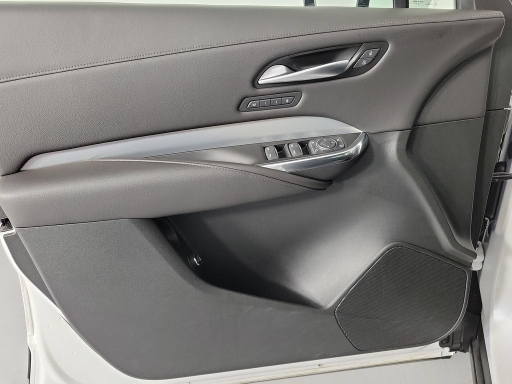 2023 Cadillac XT4 FWD Premium Luxury