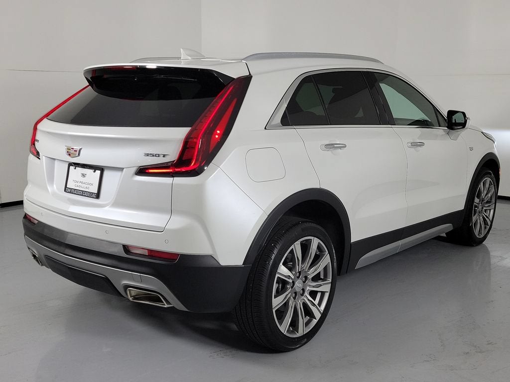 2023 Cadillac XT4 FWD Premium Luxury