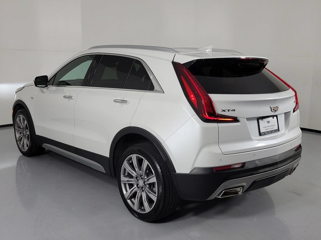 2023 Cadillac XT4 FWD Premium Luxury