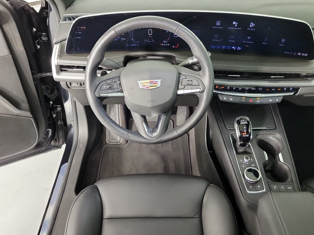 2024 Cadillac XT4 Premium Luxury