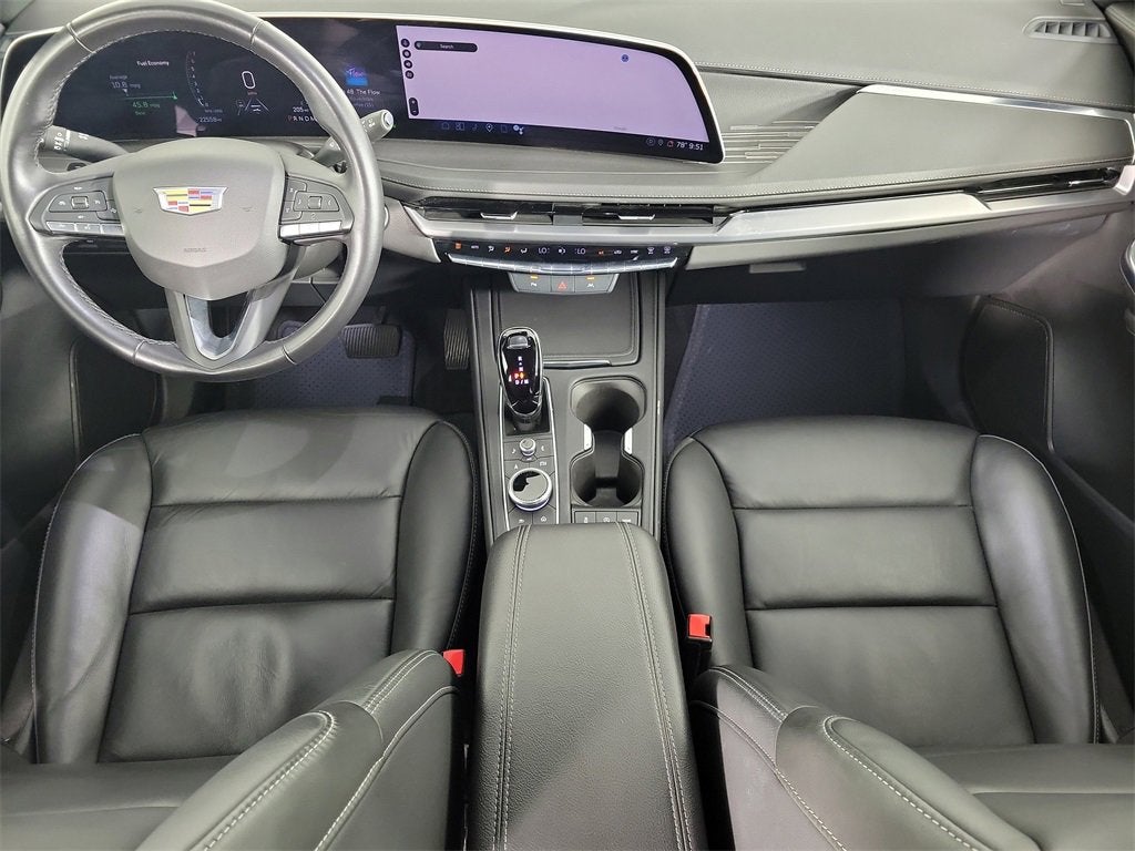 2025 Cadillac XT4 Premium Luxury