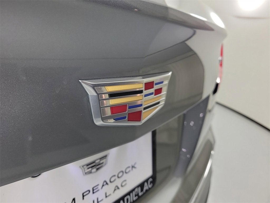 2025 Cadillac XT4 Premium Luxury