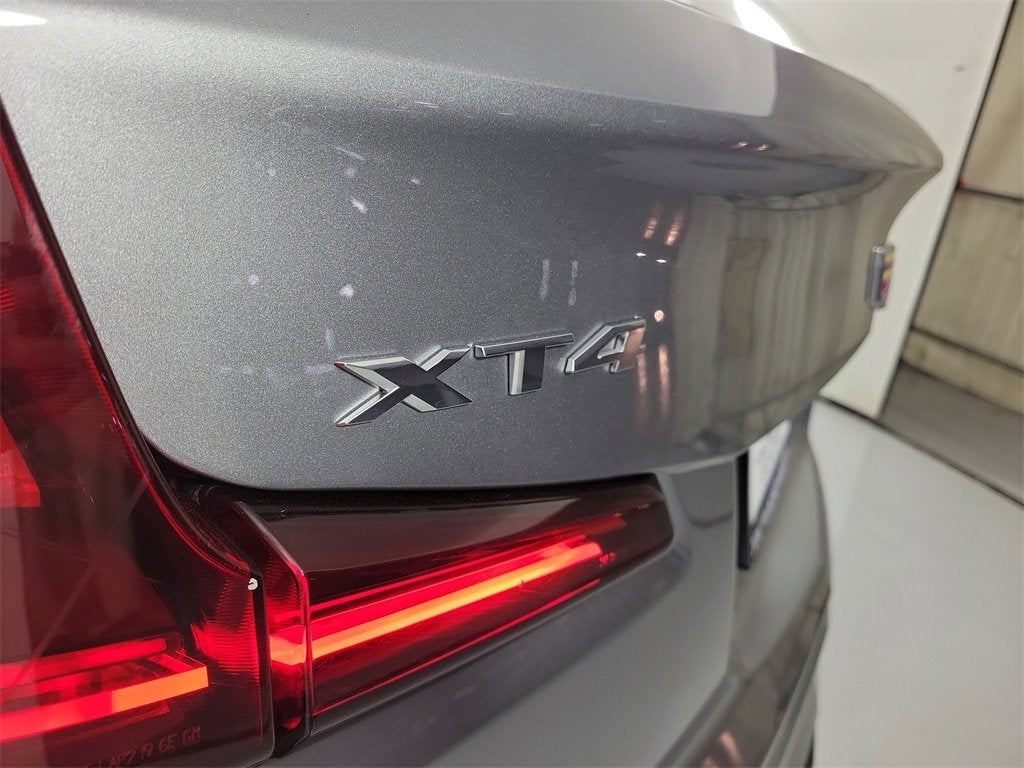 2025 Cadillac XT4 Premium Luxury