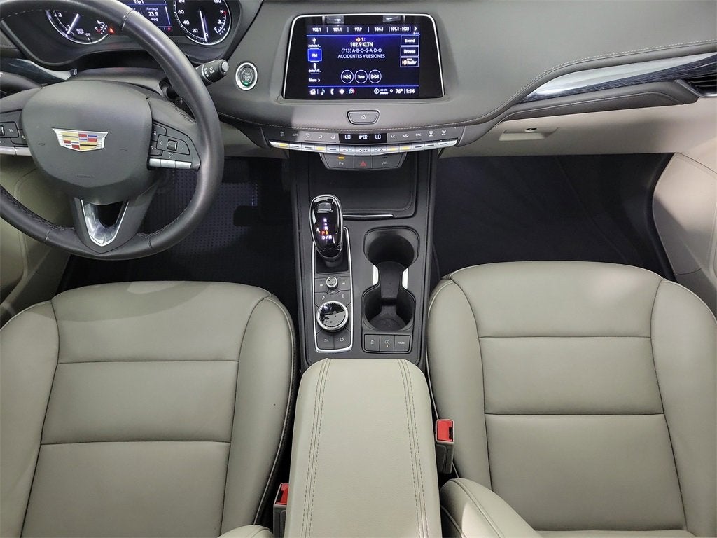 2023 Cadillac XT4 Premium Luxury