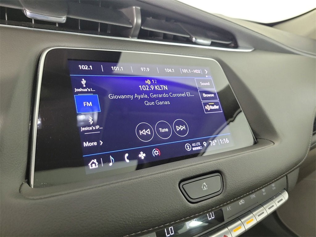 2023 Cadillac XT4 Premium Luxury